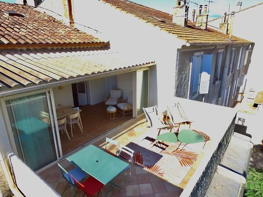 Apartment Appartement 7 Pers-Terrasse-Vue Parc Riez France